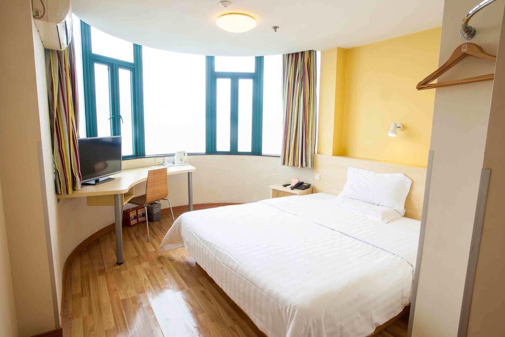 7Days Inn Dalian Gangwan Square Station Port Kamer foto