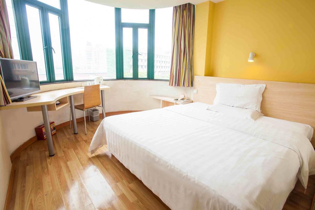 7Days Inn Dalian Gangwan Square Station Port Kamer foto
